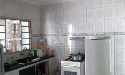Casa para Venda em Araras, Jardim Santa Olívia II, 2 dormitórios, 1 suíte, 1 banheiro, 2 vagas