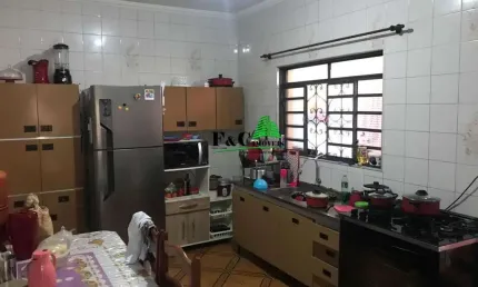 Casa para Venda em Limeira, Jardim Boa Vista, 4 dormitórios, 1 banheiro, 2 vagas