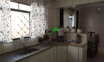 Casa / Sobrado para Venda em Limeira, Jardim Residencial Vitória, 4 dormitórios, 2 suítes, 3 banheiros, 2 vagas