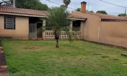 Casa para Venda em Iracemápolis, Centro, 3 dormitórios, 1 suíte, 1 banheiro