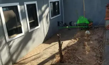Casa para Venda em Limeira, JARDIM SANTA CATARINA, 2 dormitórios, 2 banheiros, 2 vagas