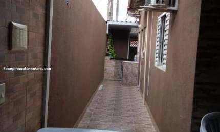 Casa para Venda em Campinas, Parque Eldorado, 2 dormitórios, 2 banheiros, 2 vagas