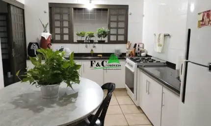 Casa para Venda em Limeira, Jardim Residencial Regina Bastelli, 3 dormitórios, 1 suíte, 1 banheiro, 2 vagas