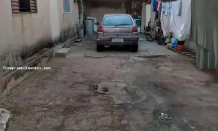 Casa para Venda em Limeira, Jardim Residencial Regina Bastelli, 2 dormitórios, 1 banheiro, 3 vagas
