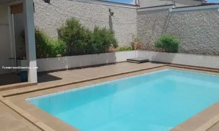 Casa para Venda em Iracemápolis, Centro, 3 dormitórios, 2 banheiros, 3 vagas