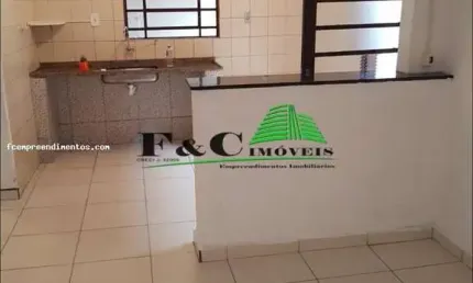 Casa para Venda em Avaré, Avaré I, 2 dormitórios, 1 banheiro, 2 vagas