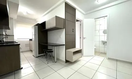 Apartamento mobiliado com 1 quarto e 1 vaga no prado velho