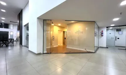 Loja comercial de  60m² na galeria do Green Center – Centro
