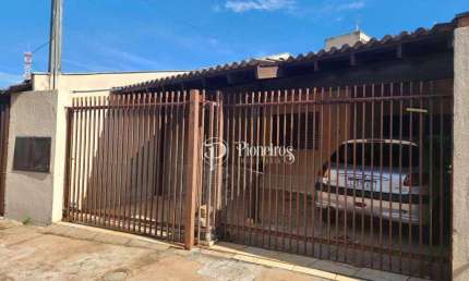 Casa com 3 quartos à venda na Rua Nelson Brunelli, 110, Conjunto Habitacional Alexandre Urbanas, Londrina