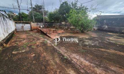 Casa com 3 quartos à venda na Rua Oswaldo Cruz, 25, Jardim Kase, Londrina