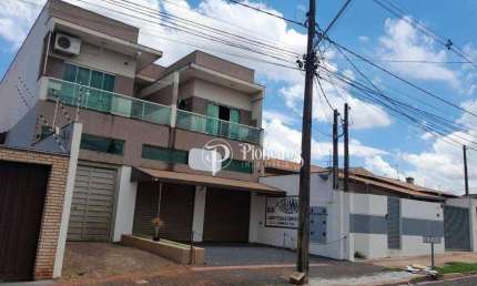 Casa com 6 quartos à venda na Rua Mituo Morita, 118, Conjunto Habitacional Alexandre Urbanas, Londrina