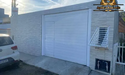 Casa com 02 quartos e piscina no Gravata de Navegantes
