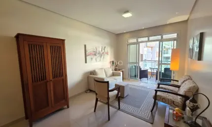 Apartamento de 89m² com 2 quartos sendo 1 suíte na Carvoeira