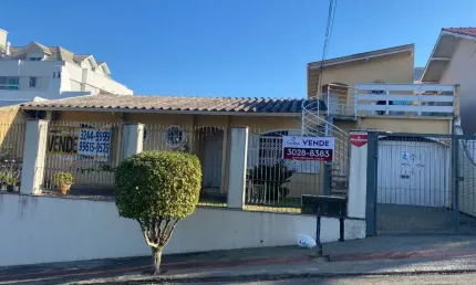 Casa com 3 quartos à venda no Coqueiros, Florianópolis 