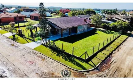 Casa com 6 quartos à venda na Rua Santa Maria, Praia Paraíso, Torres