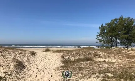 Terreno à venda na Rua Coronel Pacheco, Praia Real, Torres