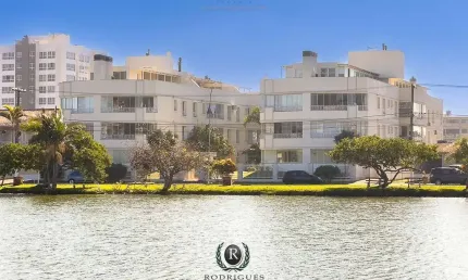 Apartamento com 2 quartos para alugar na Avenida José Maia Filho, Centro, Torres