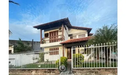 Casa com 5 quartos à venda na Rua José Luís De Freitas, Centro, Torres
