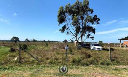 Terreno à venda na Avenida Santa Helena, Praia Webber, Torres