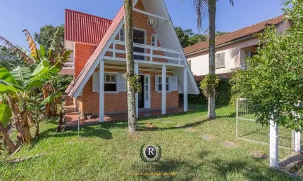 Casa com 2 quartos à venda na Rua Dionel Ferro, 244, Vila São João, Torres