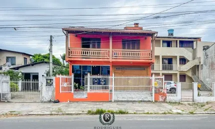 Casa com 5 quartos à venda na Rua Alexandre Maggi, Centro, Torres