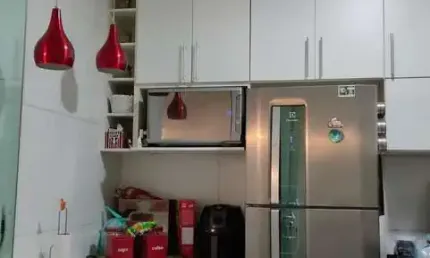 Lindo Sobrado em Condomínio 2 Dormitórios Com  Suíte Repleto de Moveis Planejados