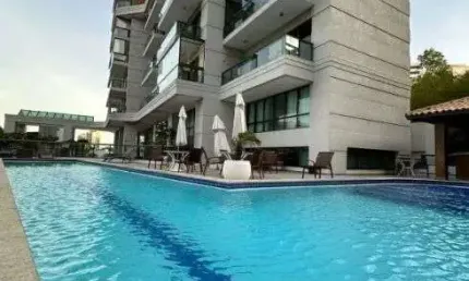 Quarto e sala de Alto Padrão, Praia de Armação - Salvador / BA