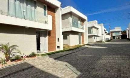Casa com area verde de 4 quartos com 3 suítes em Abrantes / Camaçari BA em Res. Costa dos Coqueiros