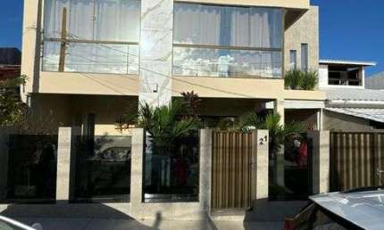 Casa 3 quartos sendo uma suíte, mais sala de TV com piscina e área gourmet Abrantes, Camaçari / BA