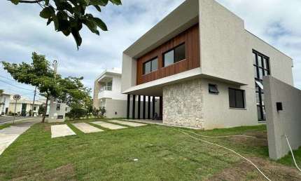 Casa a venda com 280 metros quadrados com 4 suítes com closet Alphaville 2 (Abrantes) - Camaçari BA