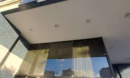 Cód. 420/27027 Costa Azul 2/4 com suíte Reformado e Vista mar