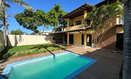 Casa duplex em condomínio com 5 dormitórios, suites no cond. Villas do Joanes / Lauro de Freitas BA