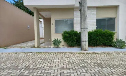 Cód. 563 Abrantes Casa Térrea com 3/4 Reformada e Nascente