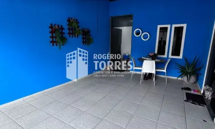 Casa Térrea a venda 3/4, 1 suíte com closet e área gourmet e piscina e 2 garagens em PLATAFORMA