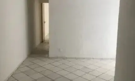 Cód. 170 Mata Escura 2/4 com Varanda no Cond. Santa Edwiges