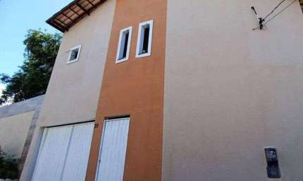 Cód. 570 Vila Praiana Casa Solta com 3/4 sendo um suíte e Reformada