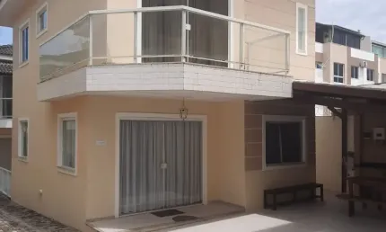 Cód. 572 Ipitanga Casa Duplex com 4/4 sendo 3 suítes e 2 Vagas