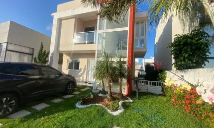 Cód. 581 Abrantes Casa com 4 suítes Reformada com Jardim