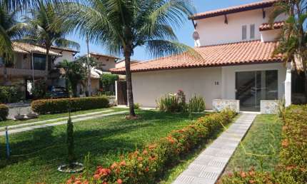 Cód. 424/9516 Lauro Casa com 5/4 sendo 3 suítes e 3 Vagas