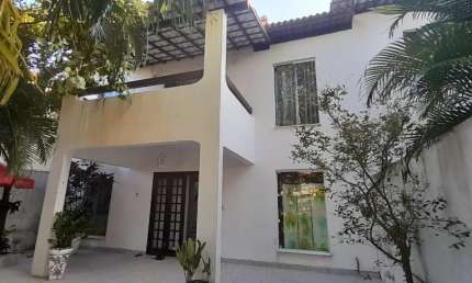 Cód. 282 Stella Maris Casa com 4/4 sendo um suíte e 2 Vagas