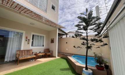 Cód. 277 Ipitanga Casa com 2 suítes Reformada e Piscina Privativa