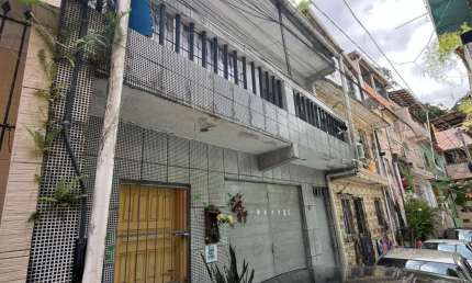 Cód. 507 Cabula Casa com 2/4 e Varanda na Estrada das Barreiras