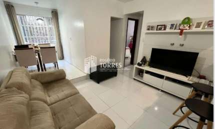 Apartamento a venda de 2/4, 1 suíte e 1 garagem, reformado e nascente no RIO VERMELHO