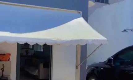 Cód. 593 Itapuã Casa com 3/4 suíte e 2 Vagas em 4 Pavimentos
