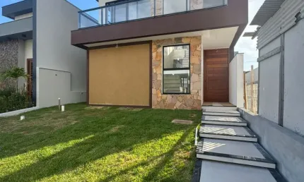 Casa em condomínio fechado com 4 quartos à venda na Rua Sucupió, Catu de Abrantes, Camaçari