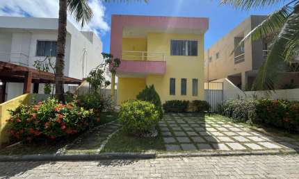 Cód. 589 Stella Maris Casa com 3/4 sendo um suíte com Closet e Varanda