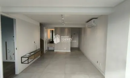 Apartamento Cobertura Duplex a venda de 2/4, 1 suíte e 2 garagens em ALPHAVILLE