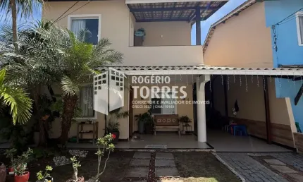 Casa a venda de 4/4, 1 suíte e 2 garagens em PITANGUEIRAS