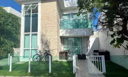 Cód. 556 Lauro Casa com 4 suítes Reformado com 2 Vagas