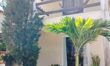 Cód. 577 Buraquinho Casa com 3/4 sendo 2 suítes e 2 Vagas